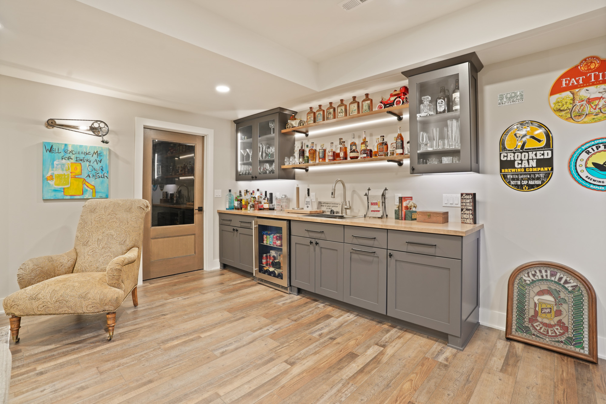 a custom build bar in a man cave build by redleaf homes in se wisconsin