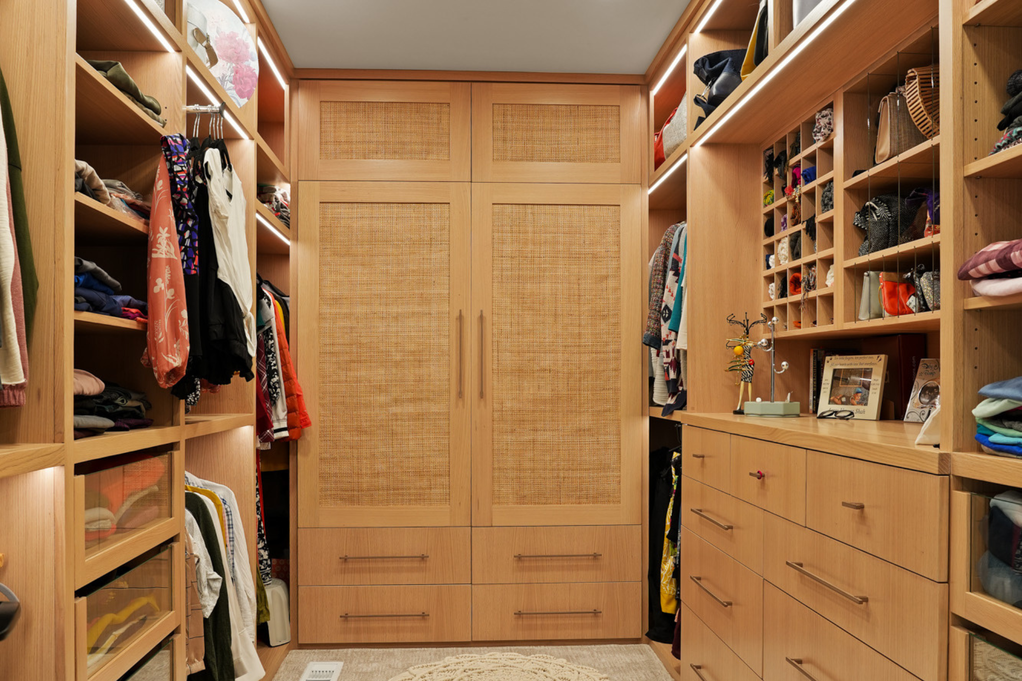 349 walk in closet ideas