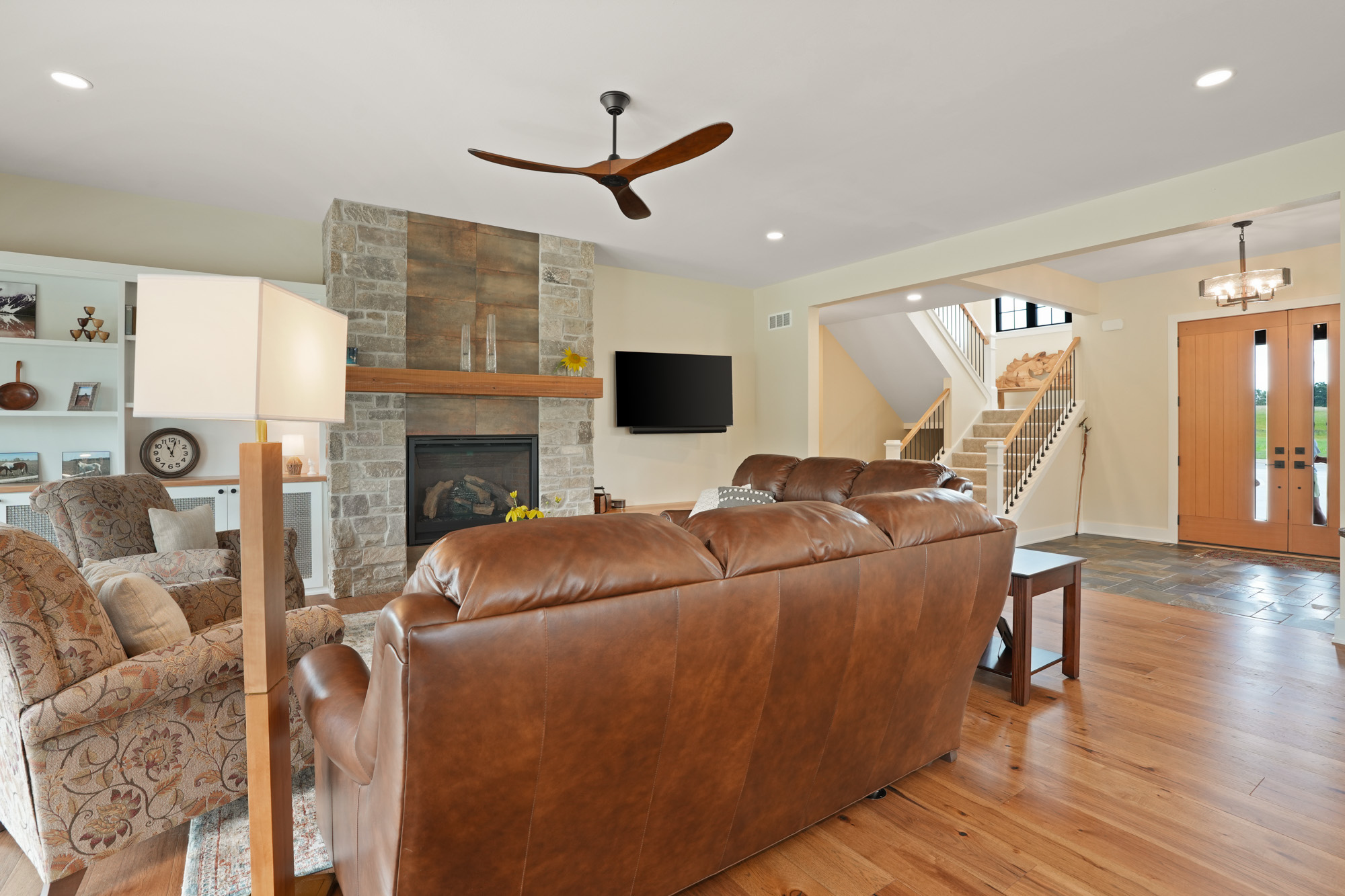 luxury home builders milwaukee