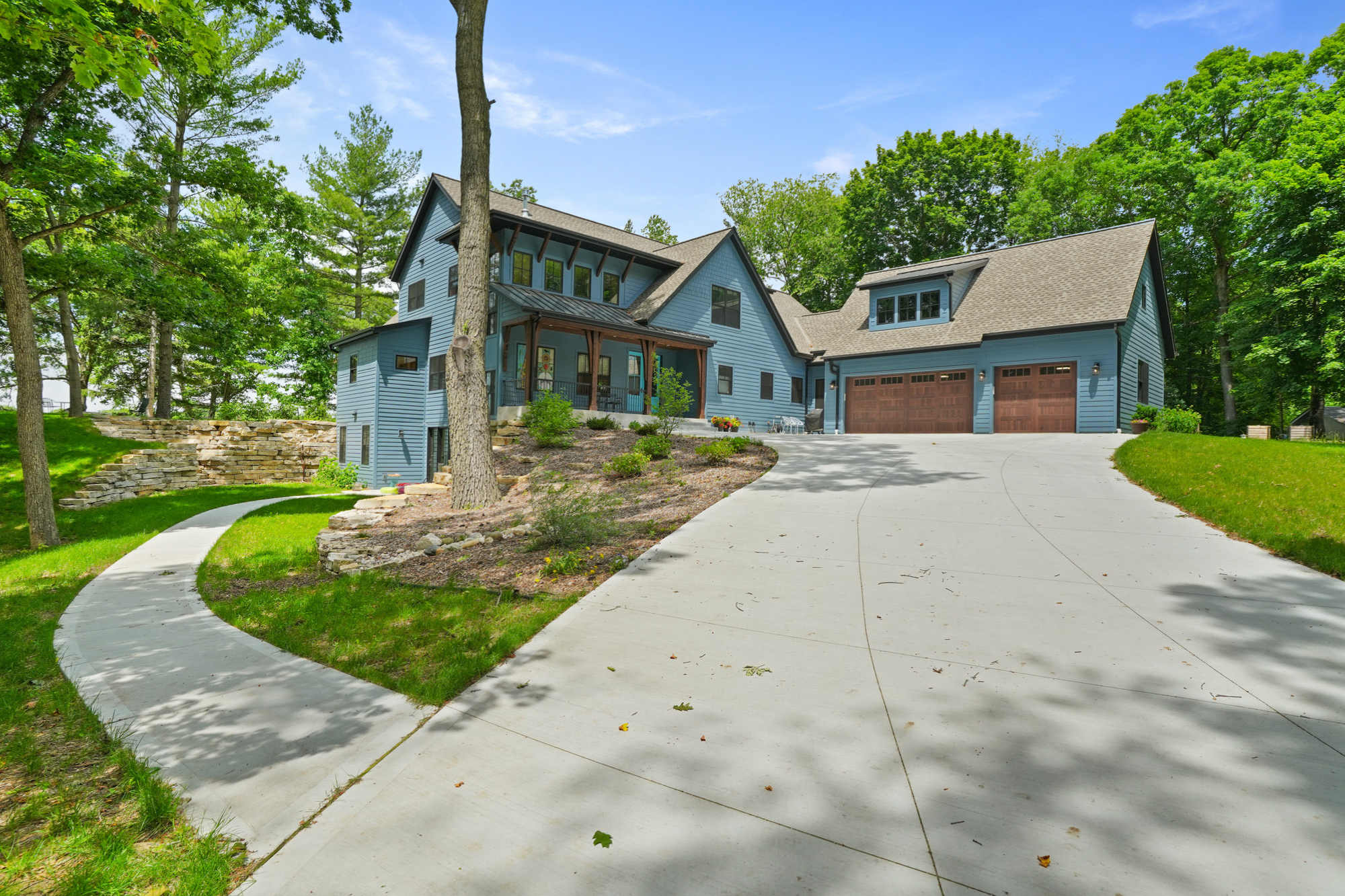 buy land and build house wisconsin